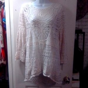Lace pullover